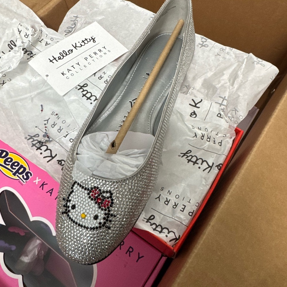 Katy Perry Collections Silver Hello Kitty Flats